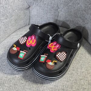 Women’s Black Platform Clogs with Tropical Charms – Lightweight Slip-On Casual